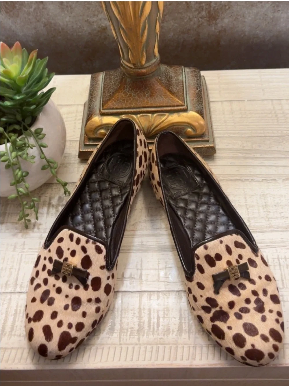 Cute Tory Burch Textured Animal Print Loafers W/Bow ~ Size 7